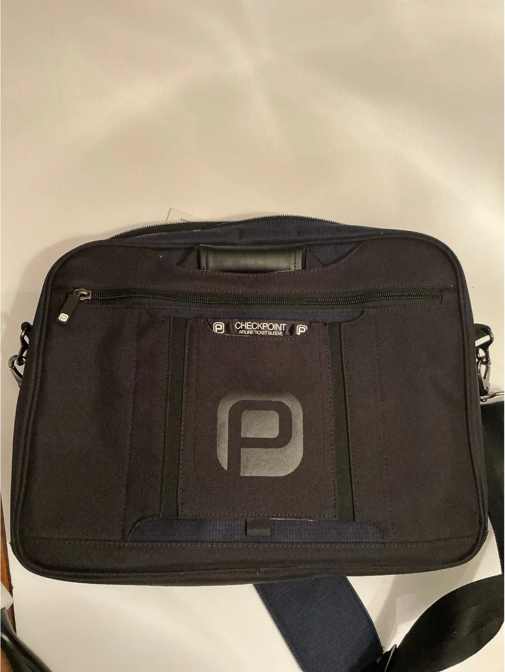 Project think tank 2.0 navy seal laptop bag new with tags